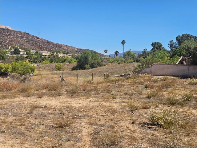 28857 Lake, Lake Elsinore, CA 92530