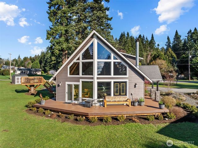 3418 Rose Lane, Camano Island, WA 98282