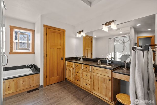 3418 Rose Lane, Camano Island, WA 98282