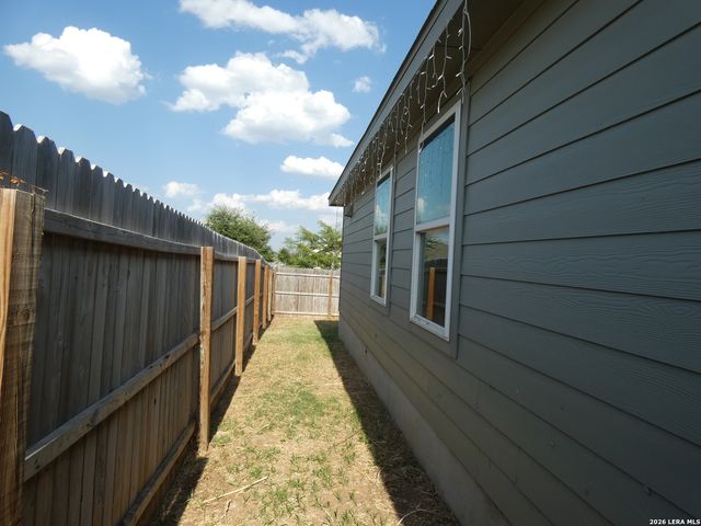 10002 Kersey Mill, San Antonio, TX 78224
