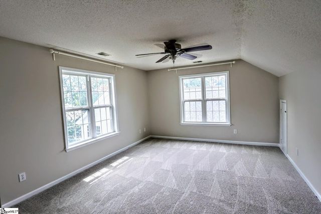 11 Hickory Hollow Court, Greenville, SC 29607