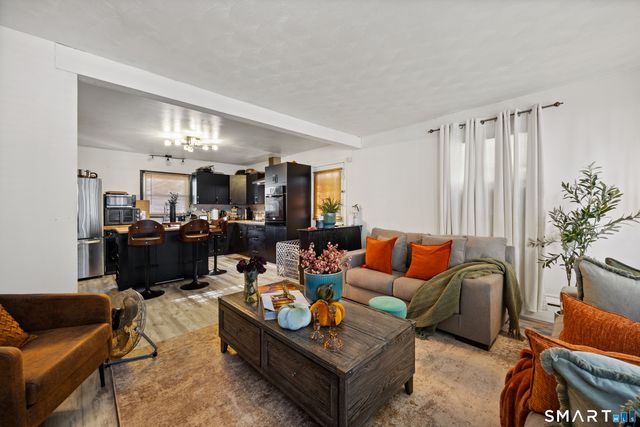 590 Columbia Blvd Extension, Waterbury, CT 06704