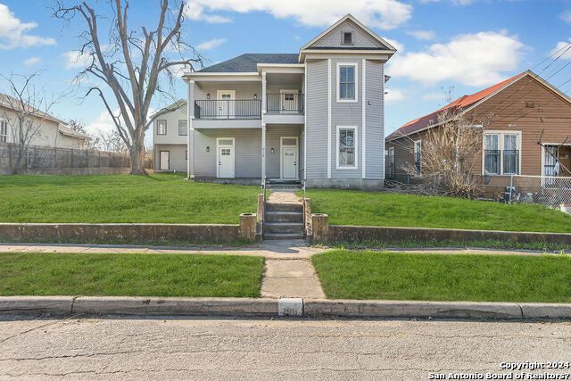 918 Dawson St, San Antonio, TX 78202