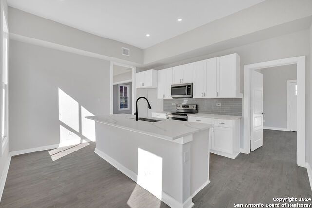 918 Dawson St, San Antonio, TX 78202