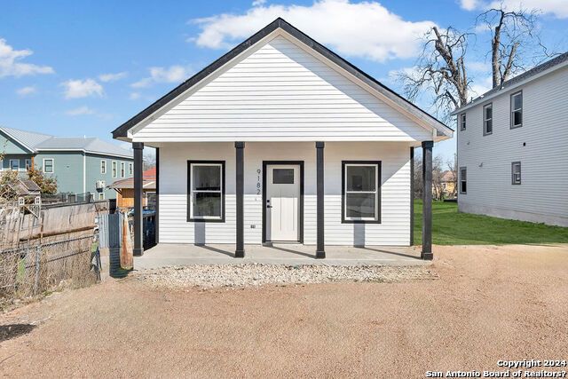 918 Dawson St, San Antonio, TX 78202
