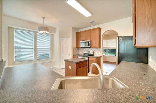 121 Park Lane, San Marcos, TX 78666