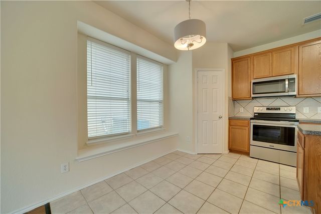 121 Park Lane, San Marcos, TX 78666