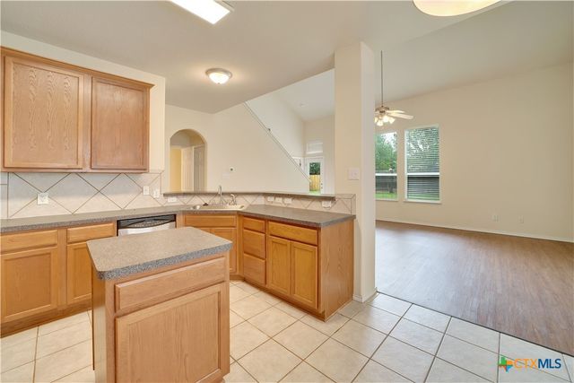121 Park Lane, San Marcos, TX 78666