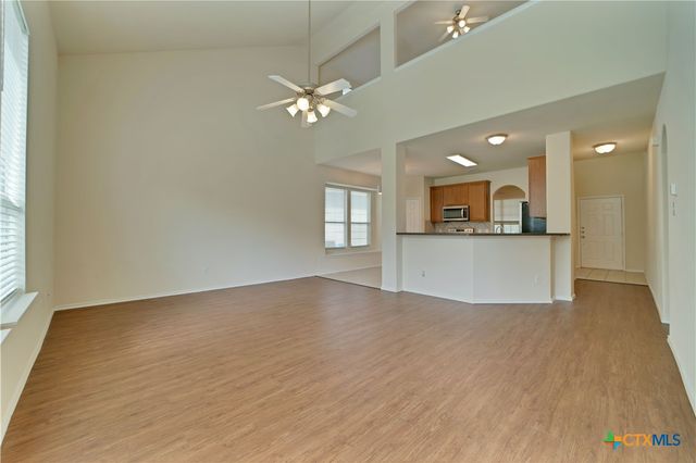 121 Park Lane, San Marcos, TX 78666