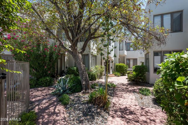 4955 E INDIAN SCHOOL Road 9, Phoenix, AZ 85018