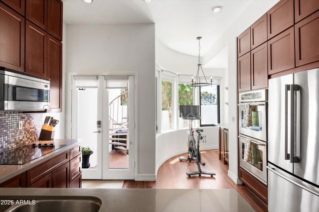 4955 E INDIAN SCHOOL Road 9, Phoenix, AZ 85018