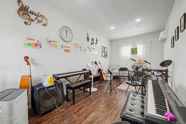 326 W PINKLEY Avenue, Coolidge, AZ 85128