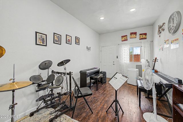 326 W PINKLEY Avenue, Coolidge, AZ 85128