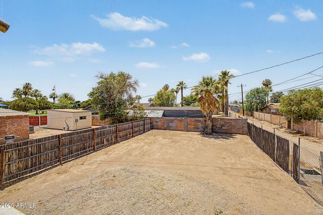 326 W PINKLEY Avenue, Coolidge, AZ 85128