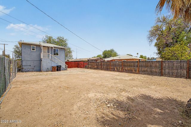 326 W PINKLEY Avenue, Coolidge, AZ 85128