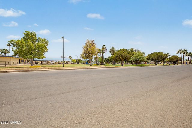326 W PINKLEY Avenue, Coolidge, AZ 85128