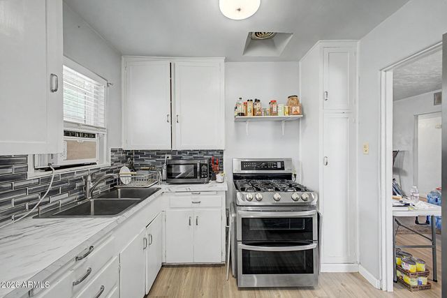 326 W PINKLEY Avenue, Coolidge, AZ 85128