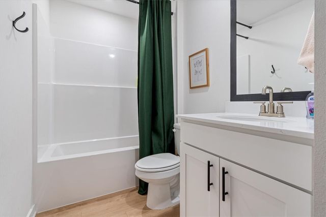 2590 N Snowball Drive, Fayetteville, AR 72704