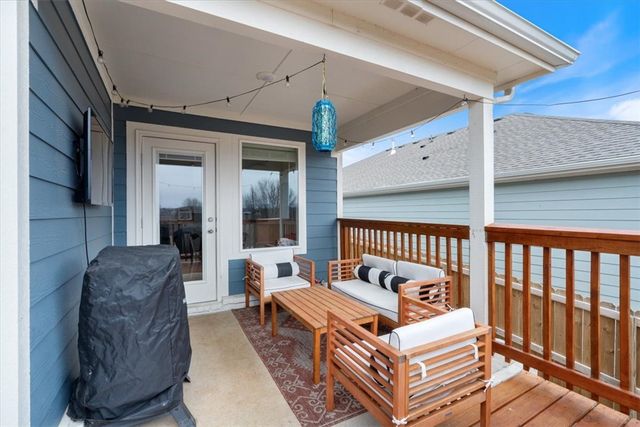 2590 N Snowball Drive, Fayetteville, AR 72704