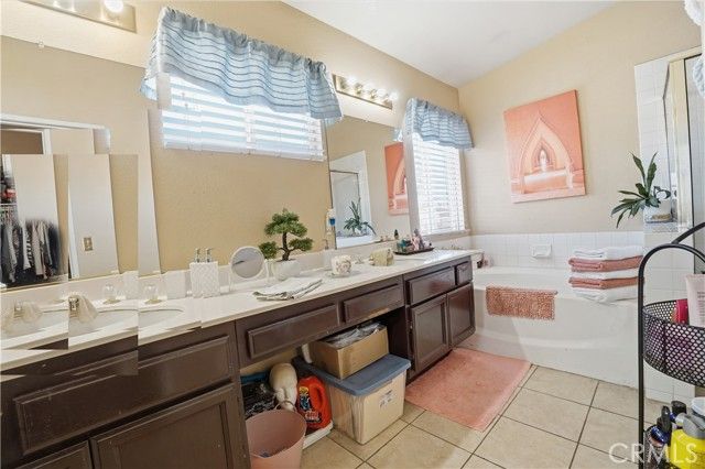 15342 Kearny, Adelanto, CA 92301