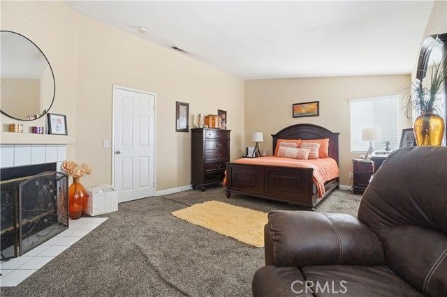 15342 Kearny, Adelanto, CA 92301