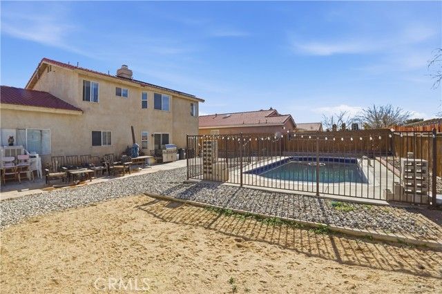 15342 Kearny, Adelanto, CA 92301