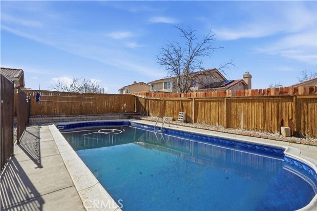 15342 Kearny, Adelanto, CA 92301