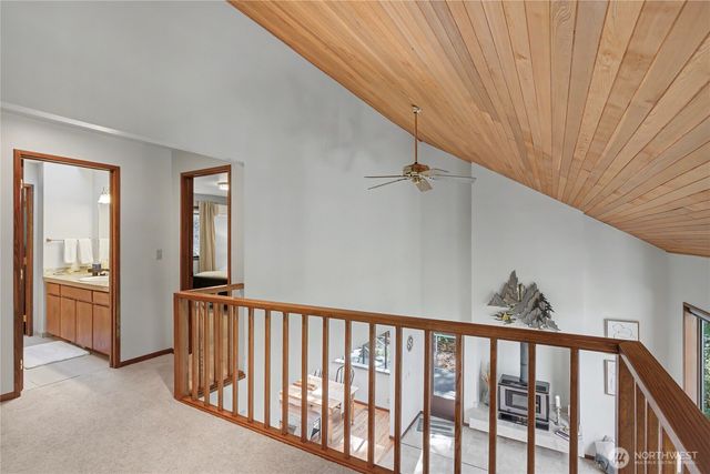 25028 SE Mirrormont Blvd, Issaquah, WA 98027