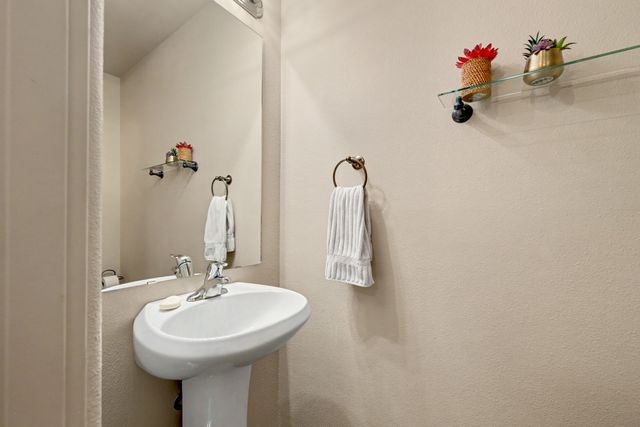 1405 Vegas Verdes Drive 231, Santa Fe, NM 87507