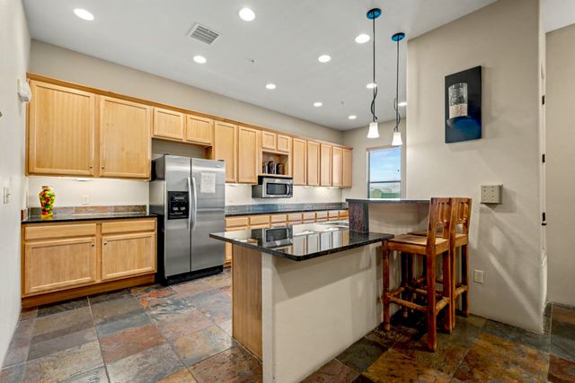 1405 Vegas Verdes Drive 231, Santa Fe, NM 87507