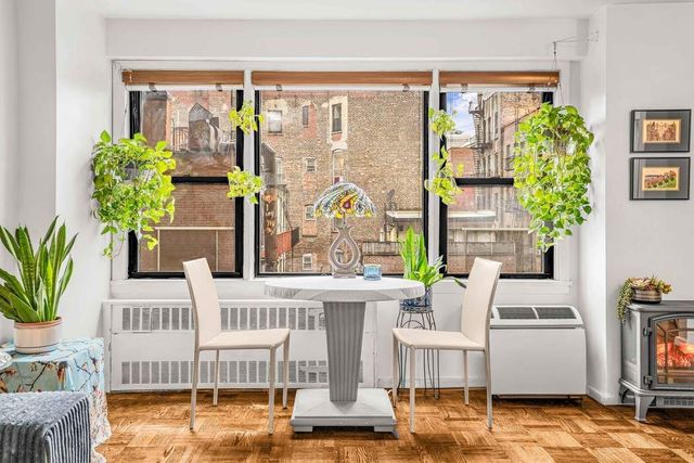 245 E 24th St Apt 6B, New York City, NY 10010