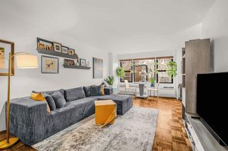 245 E 24th St Apt 6B, New York City, NY 10010