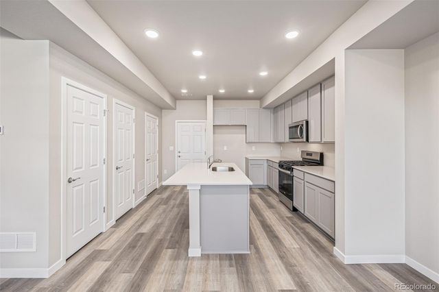 2899 E 103rd Drive, Thornton, CO 80229