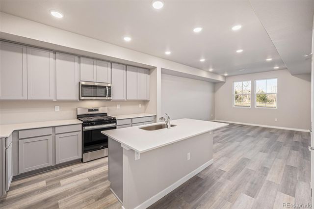 2899 E 103rd Drive, Thornton, CO 80229