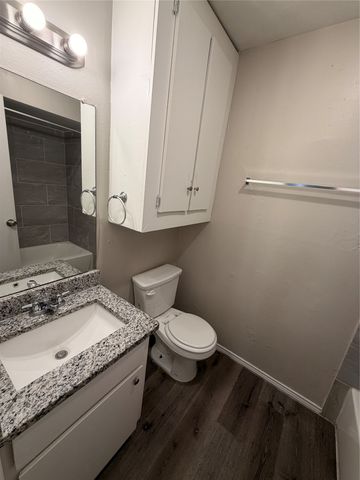 2510 S Fielder Road, Arlington, TX 76015