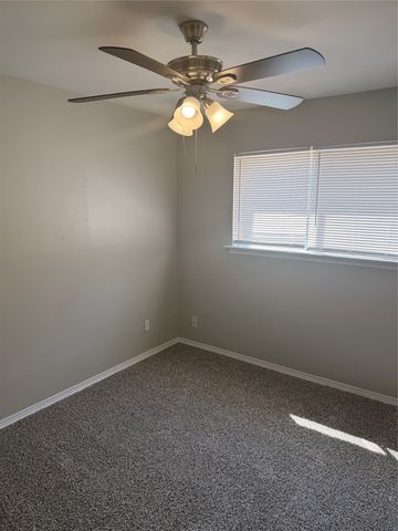 2510 S Fielder Road, Arlington, TX 76015