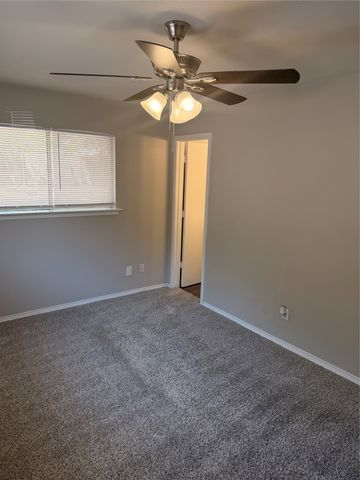 2510 S Fielder Road, Arlington, TX 76015