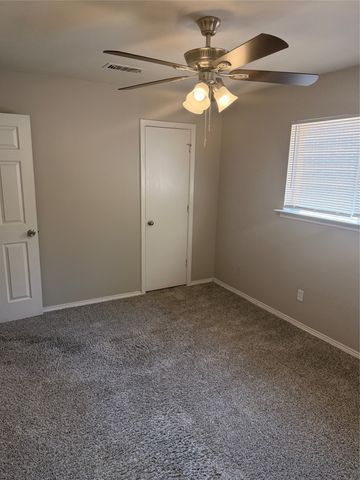 2510 S Fielder Road, Arlington, TX 76015