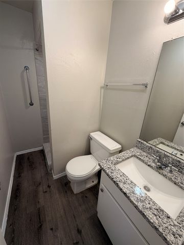 2510 S Fielder Road, Arlington, TX 76015