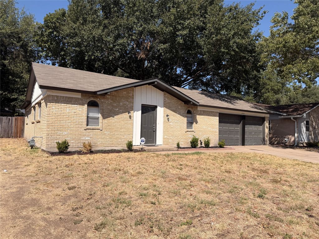 2510 S Fielder Road, Arlington, TX 76015 — photo 2