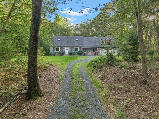 170 Rocky Hill Rd, Rehoboth, MA 02769
