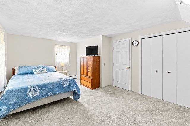 170 Rocky Hill Rd, Rehoboth, MA 02769