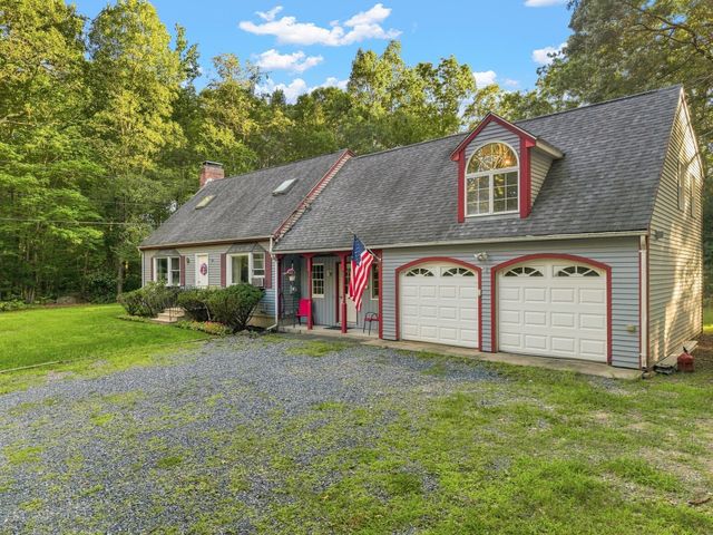 170 Rocky Hill Rd, Rehoboth, MA 02769