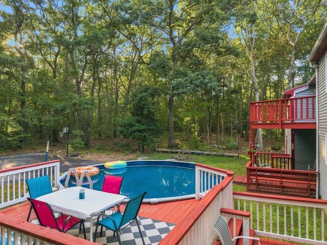 170 Rocky Hill Rd, Rehoboth, MA 02769