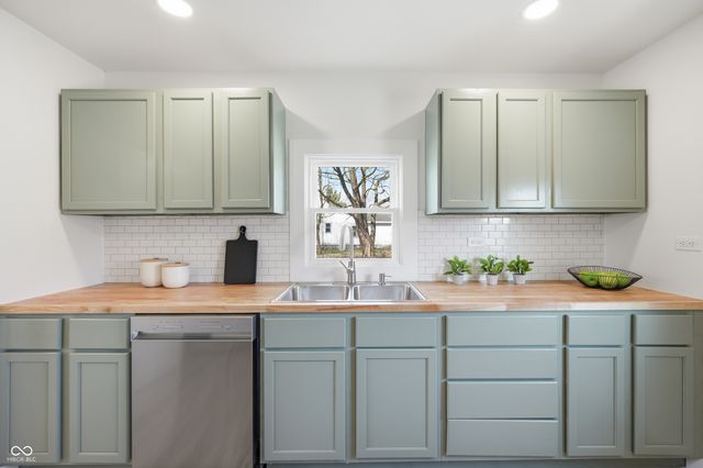 1616 Reverend J.T. Menifee Street, Anderson, IN 46016