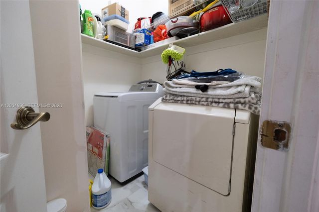 13911 SW 18th Ter, Miami, FL 33175