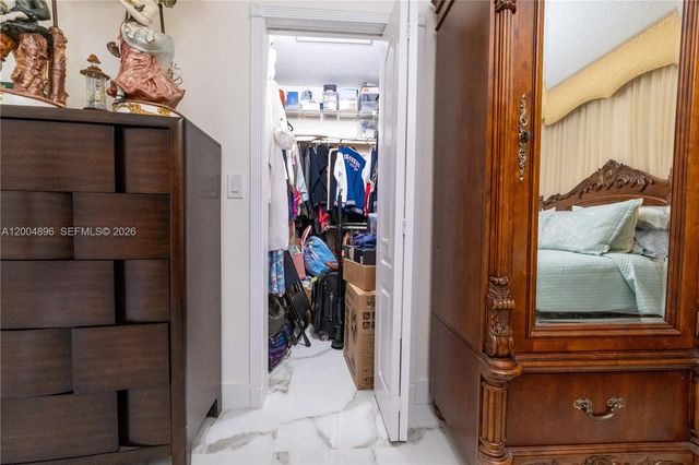 13911 SW 18th Ter, Miami, FL 33175