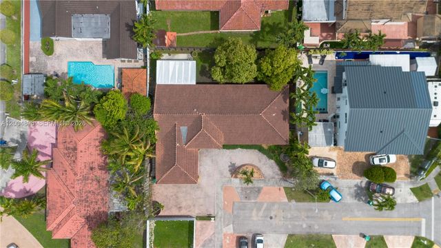 13911 SW 18th Ter, Miami, FL 33175