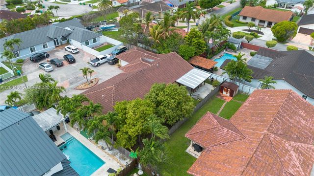 13911 SW 18th Ter, Miami, FL 33175