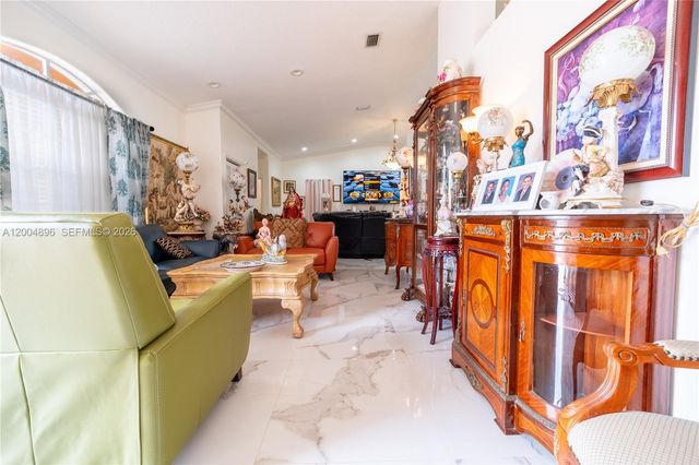 13911 SW 18th Ter, Miami, FL 33175